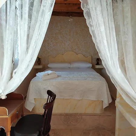 Сasa de vacaciones Lakena Traditional House Menetaí