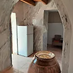 بيت للعطل Lakena Traditional House