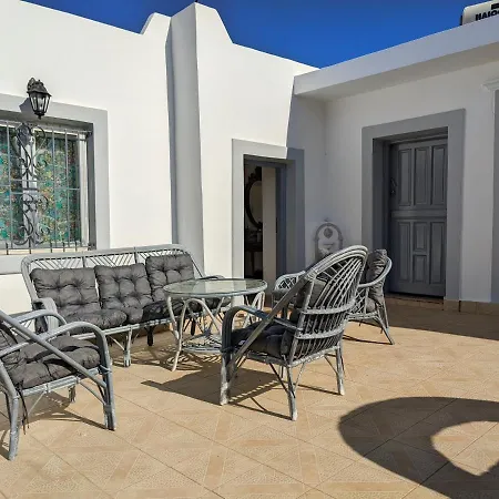 Lakena Traditional House Σπίτι διακοπών Μενετές